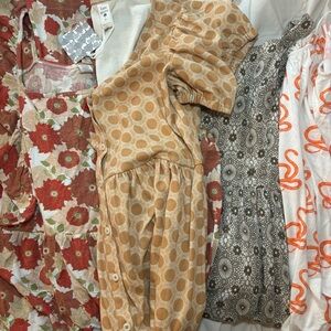 4 Piece Women’s Kate Quinn Bundle - Size Medium